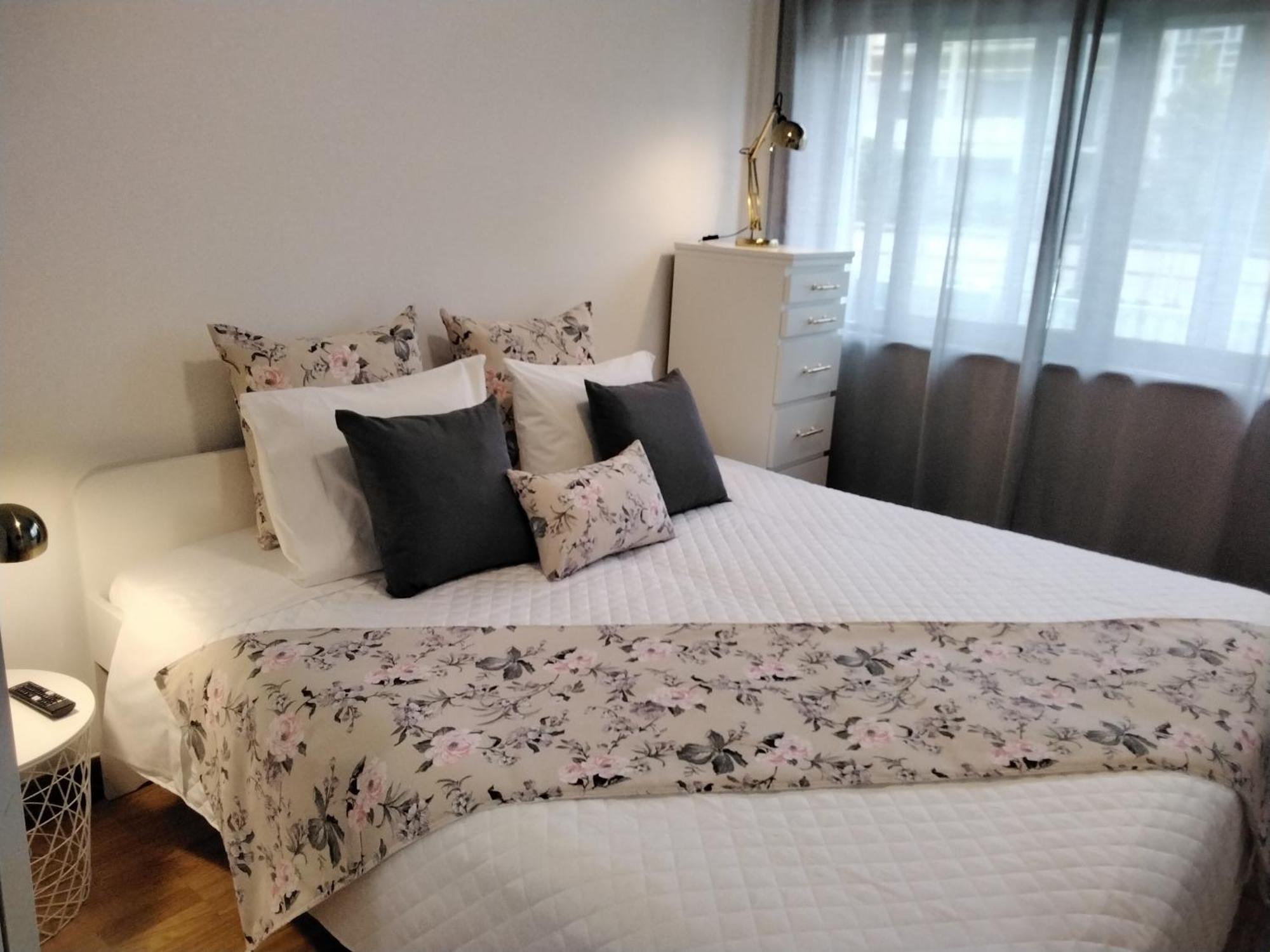 Buddies Charm House 阿威罗 外观 照片